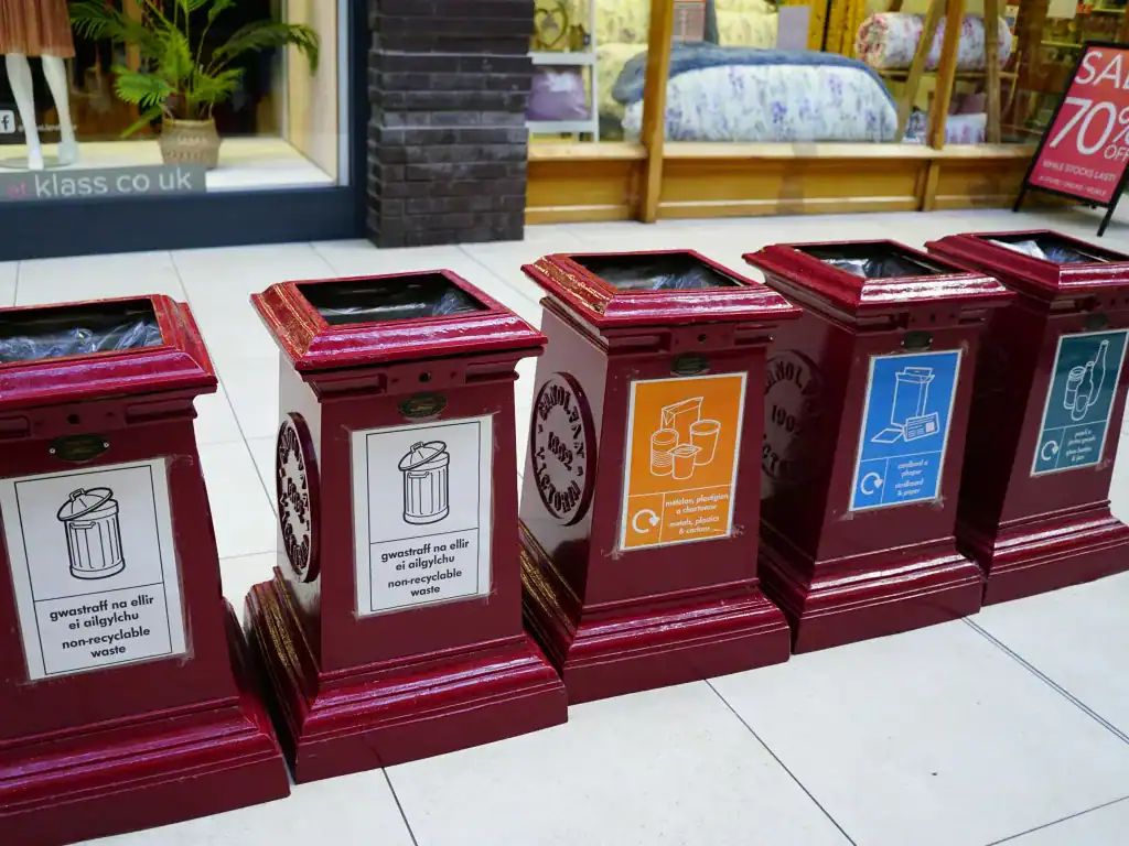 Nudge recycling bins